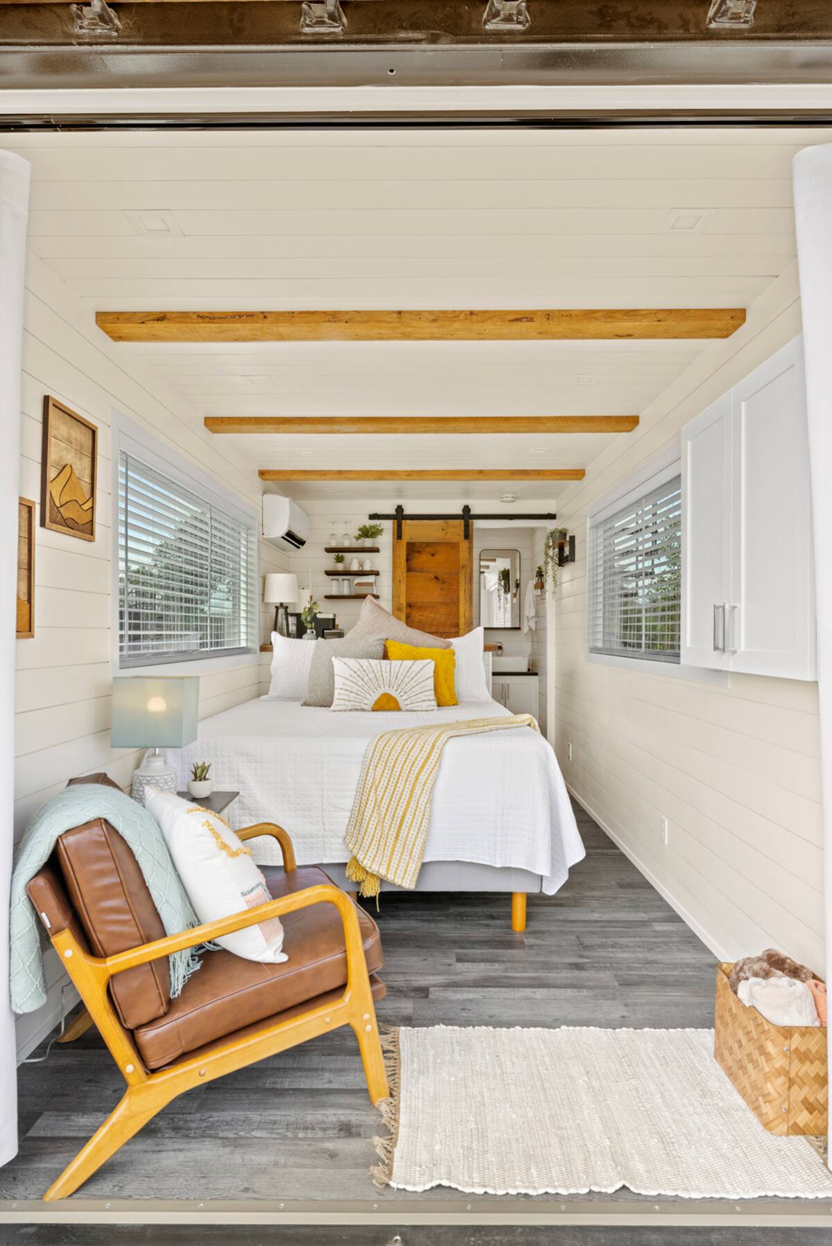 Residence image 2