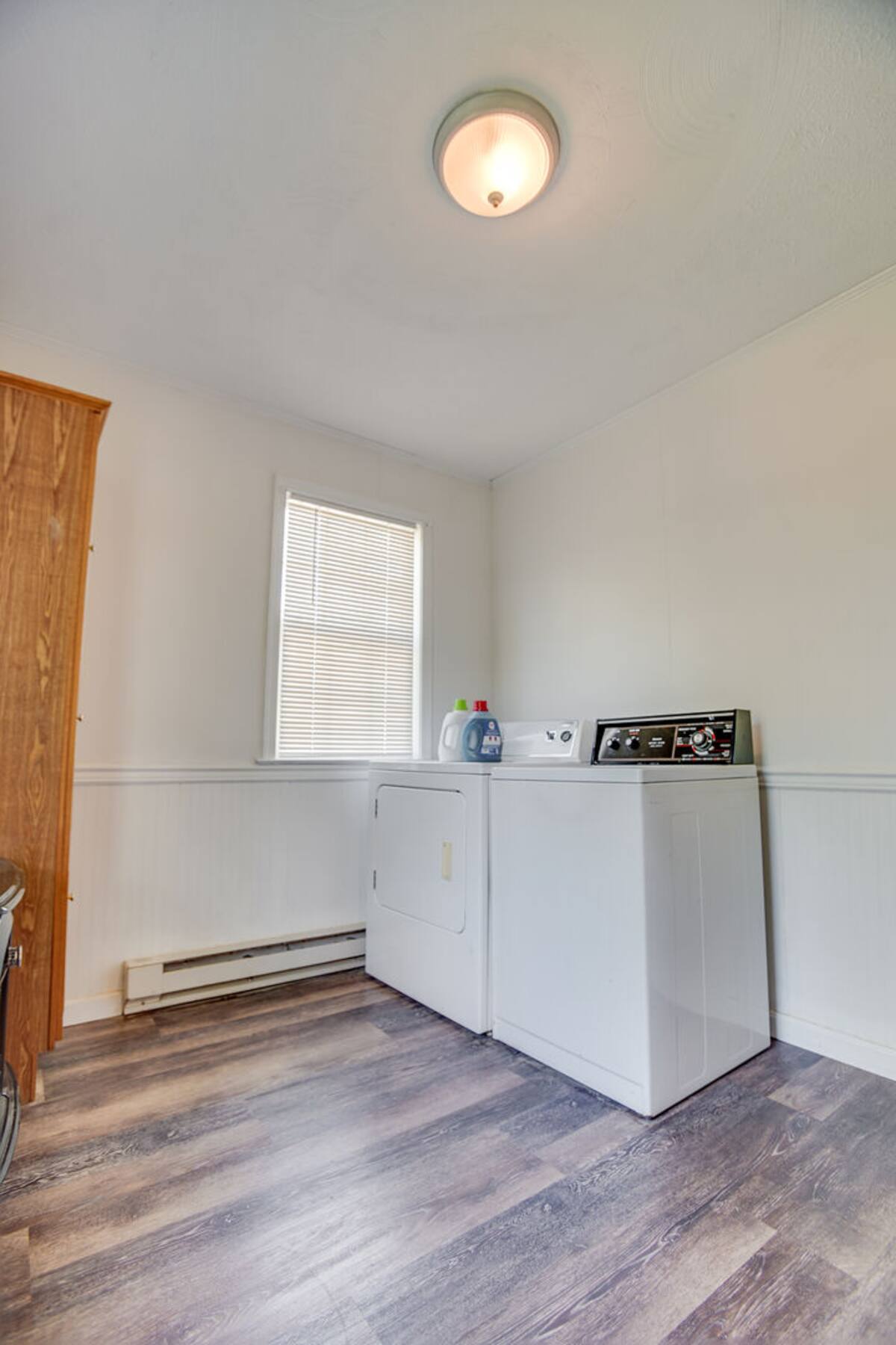 Feel free to access the washer and drier during your stay.
