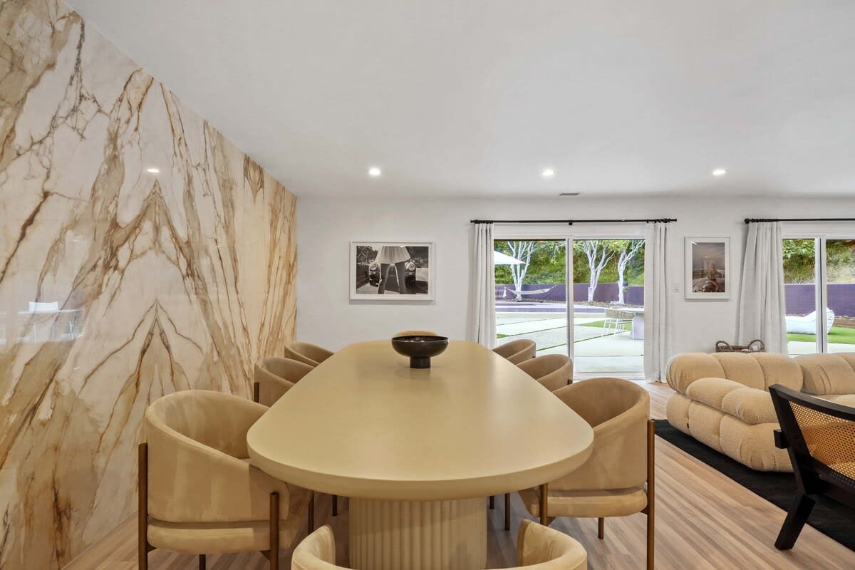 Residence image 3