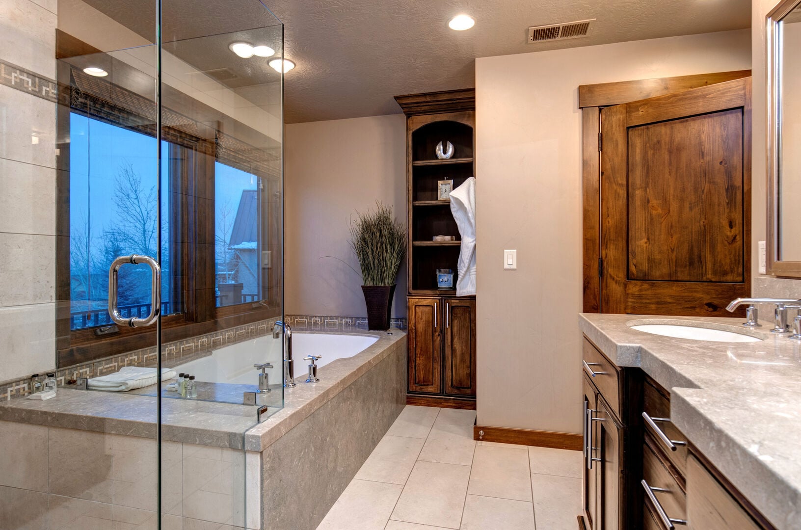 Residence image 6