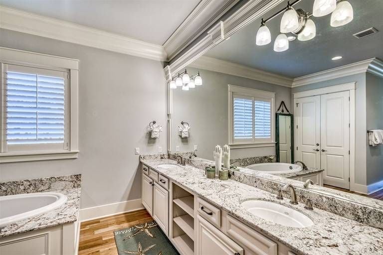 Residence image 6