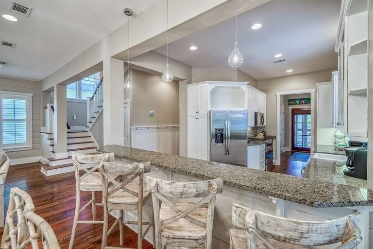 Residence image 2