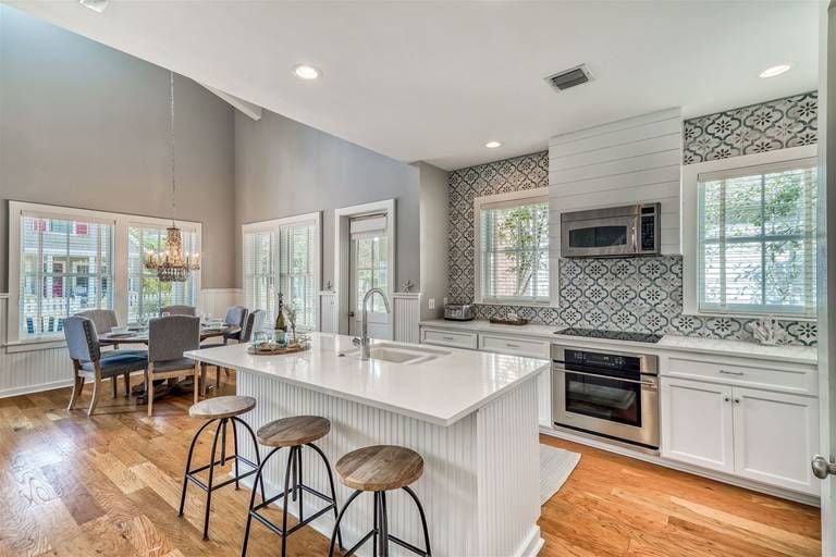 Residence image 1