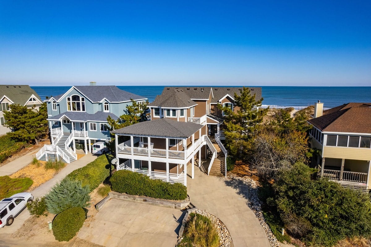 Oceanfront | Pool & Hot Tub | Game Room image 10