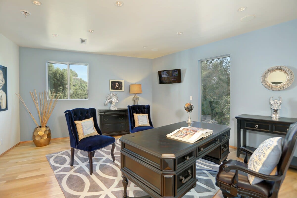 Residence image 2