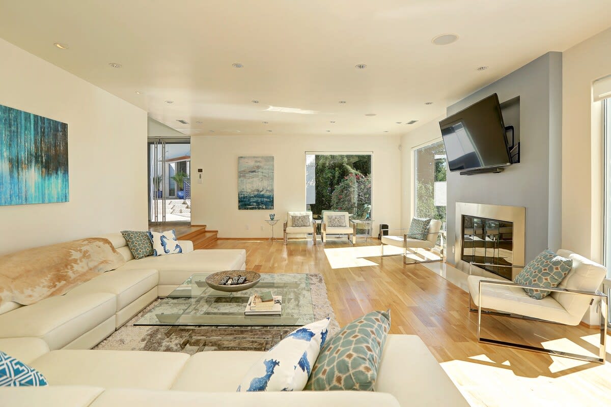 Residence image 3