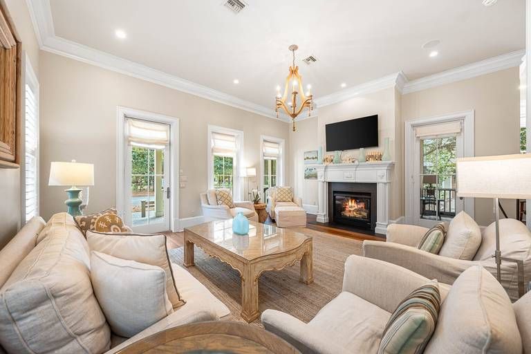 Residence image 3