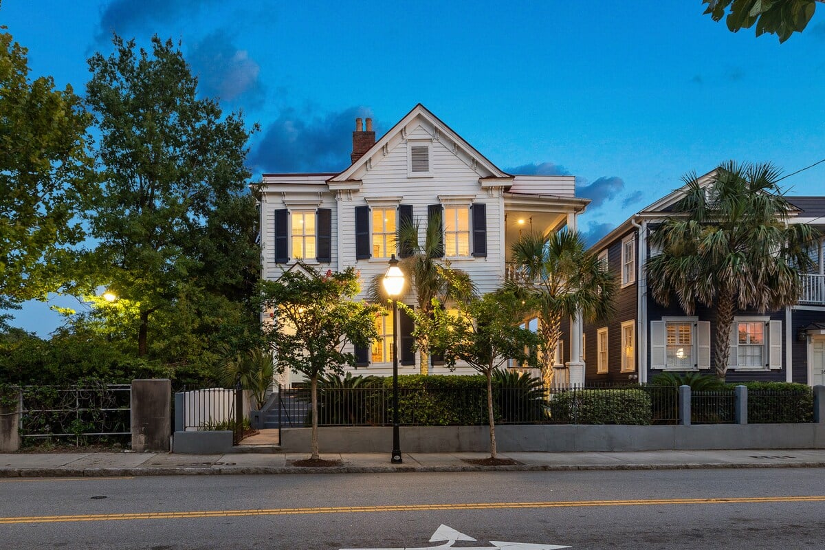 Mint-to-Be: Authentic Rhythm of Charleston Living image 20