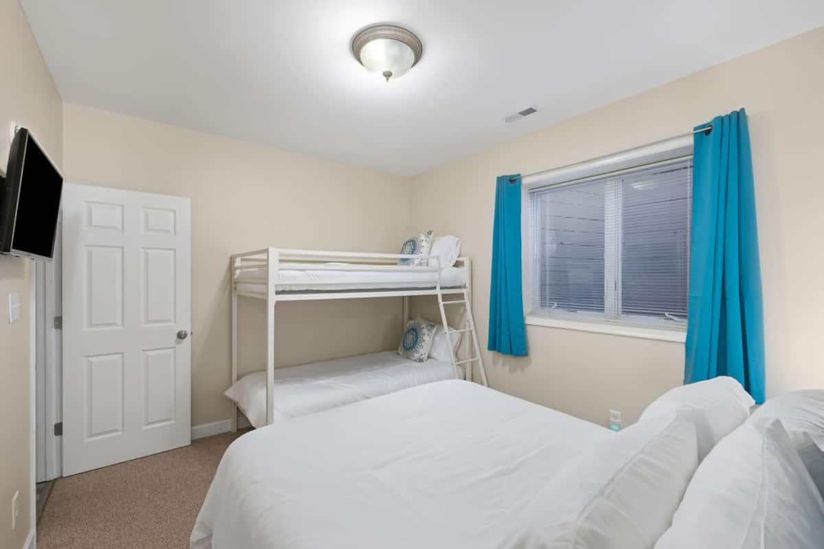 Bedroom #2
