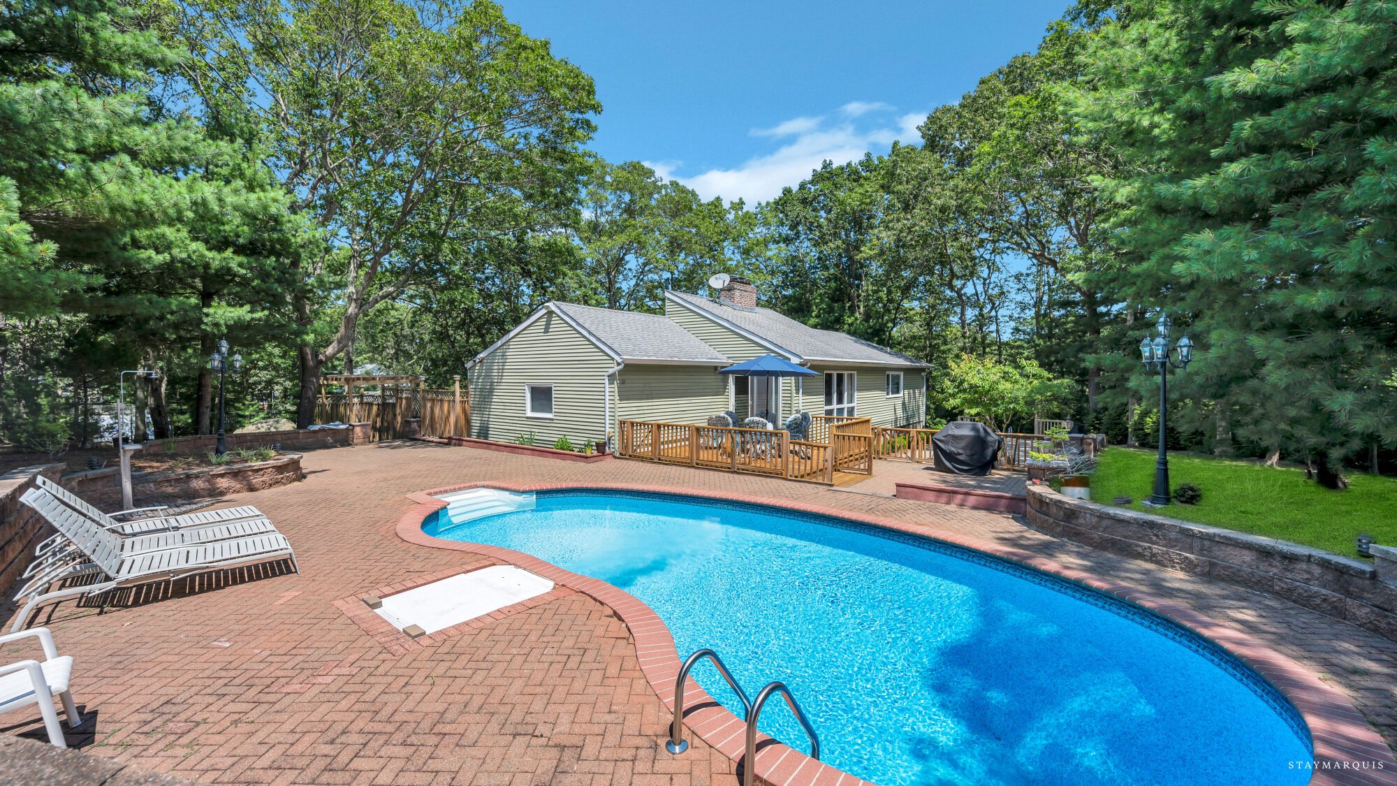 Residence image 3