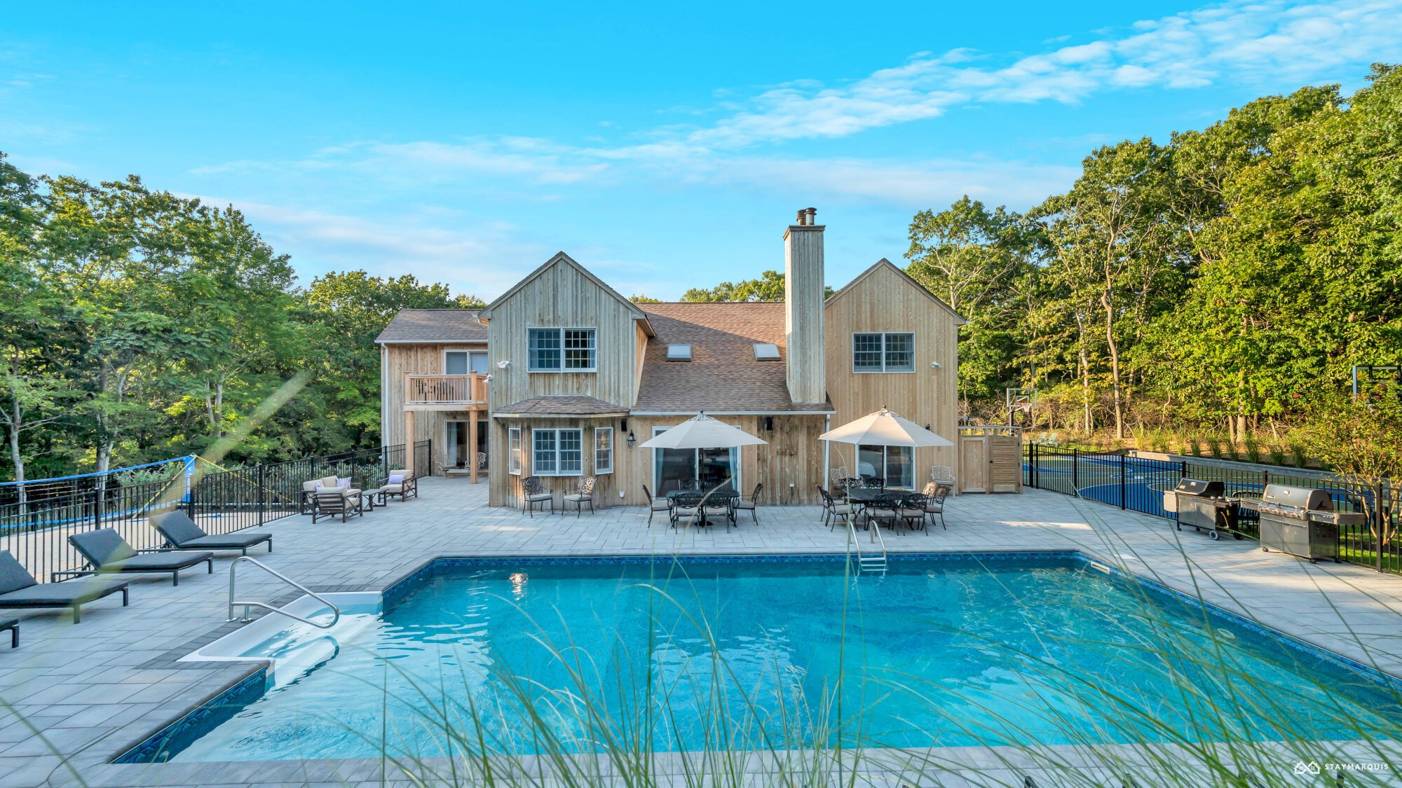 Residence image 3
