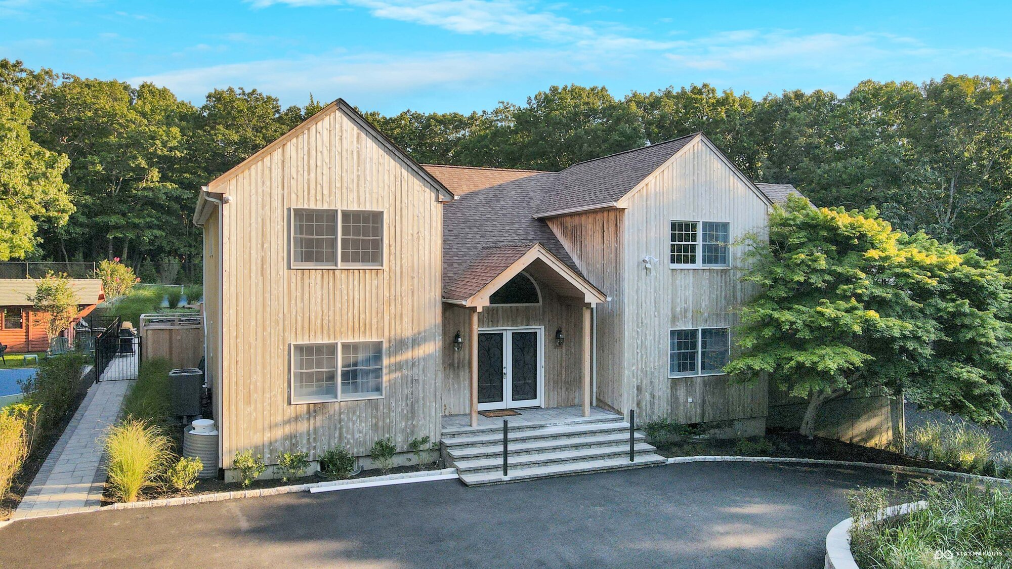 Residence image 1