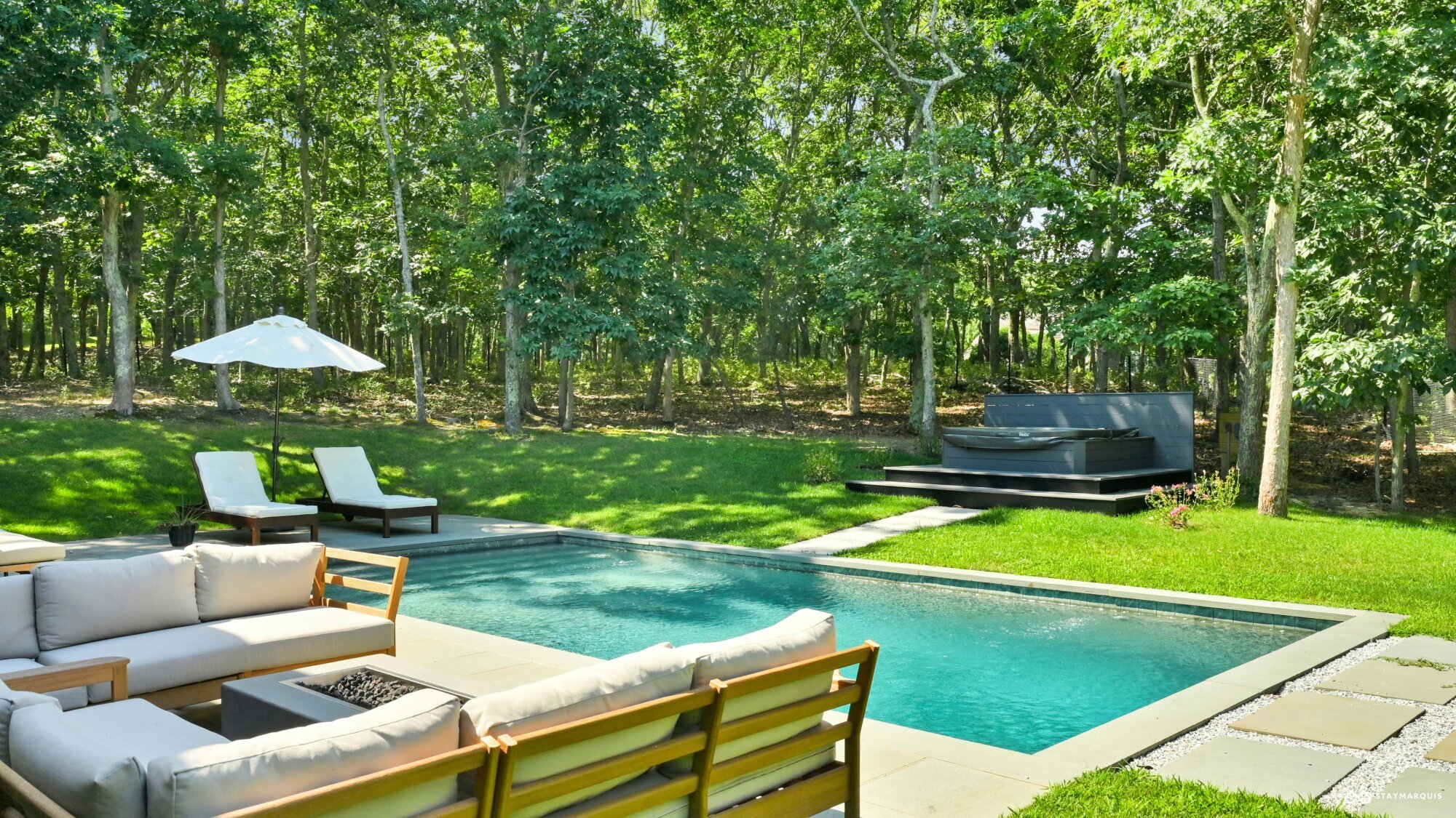 Residence image 3