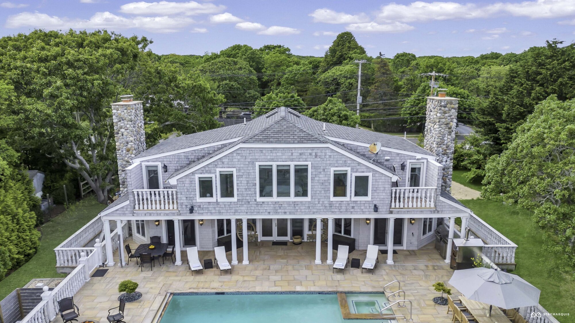 Residence image 3