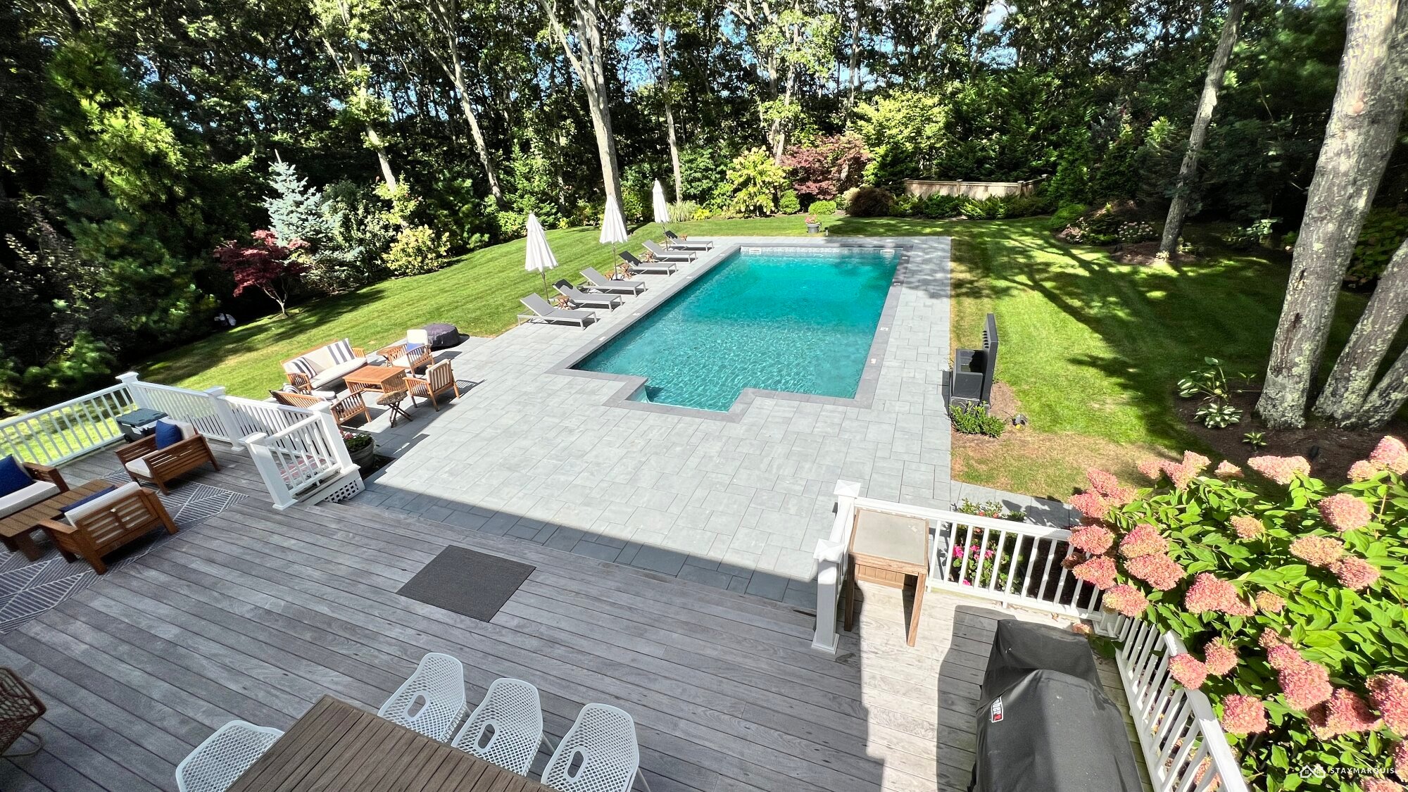Residence image 2