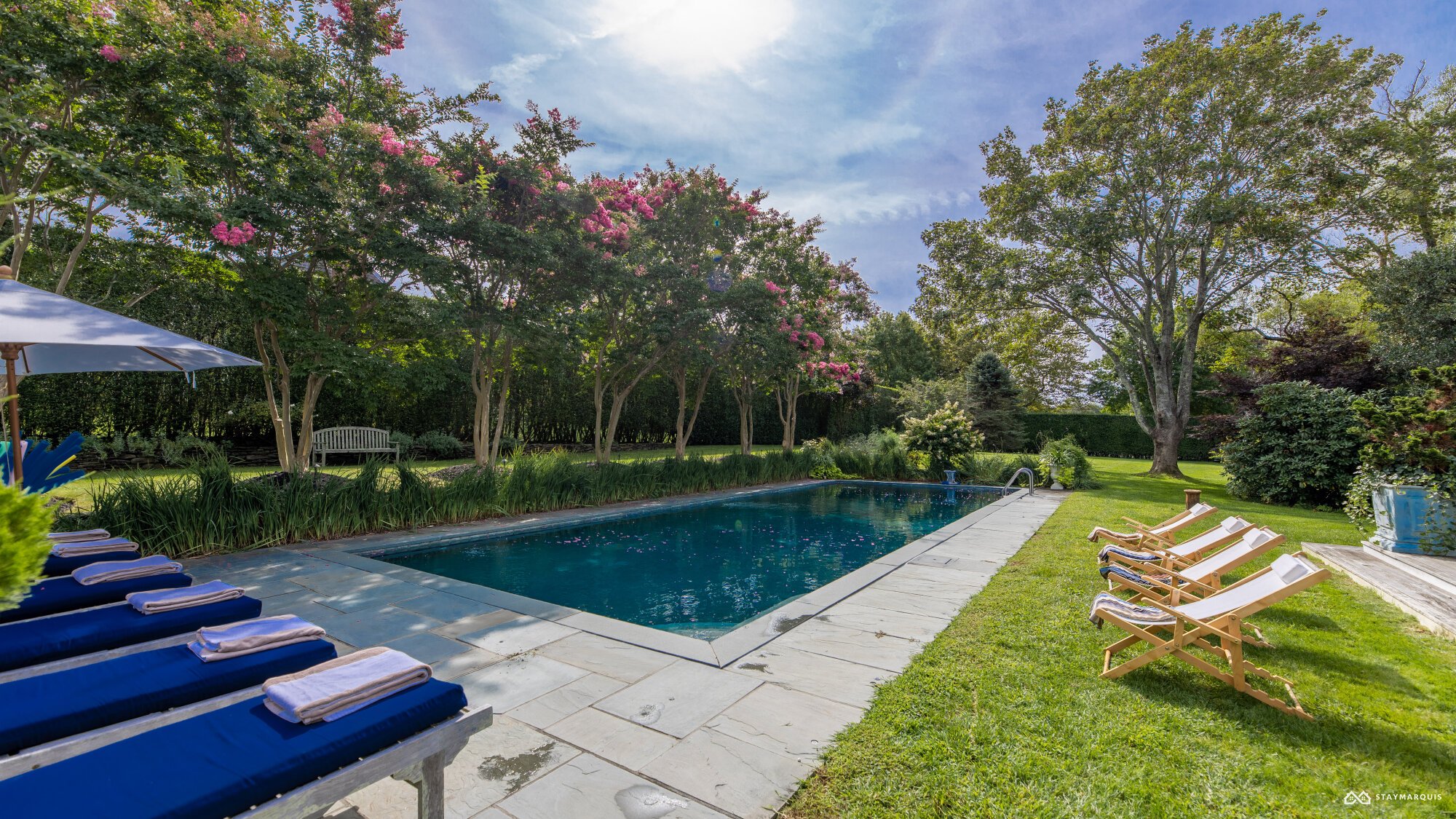 Residence image 3