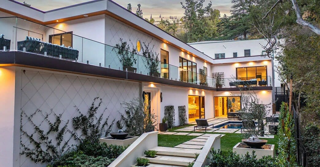 Residence image 3