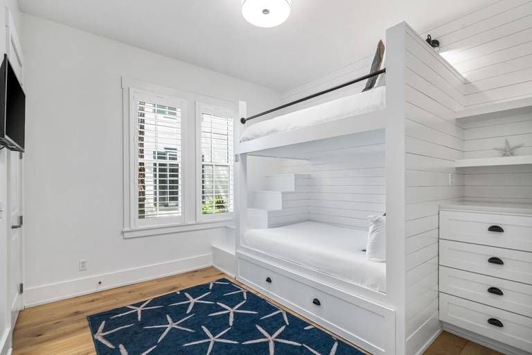Residence image 4