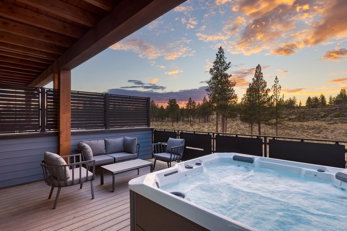 Embrace the Calm and Comfort of Bend’s Best Retreat in Bend, OR