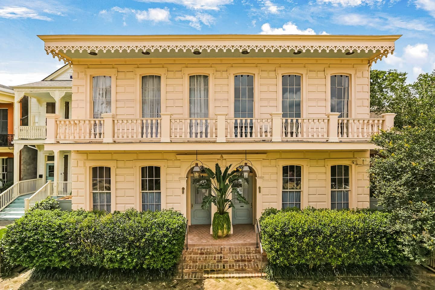 Explore New Orleans from a Beautiful Victorian Retreat in New Orleans, LA