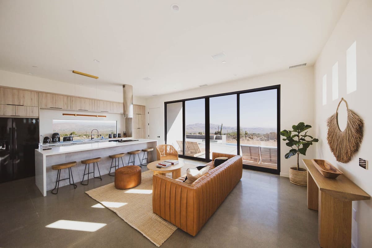 Open floor plan kitchen.