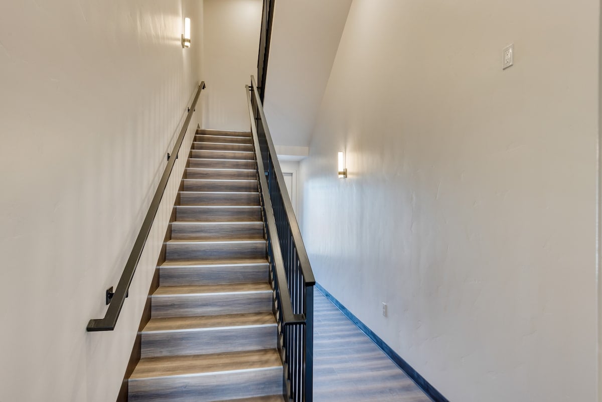 Aerie Luxe 4 Unit Buyout | 10BDR Near DT, Hot Tub image 33