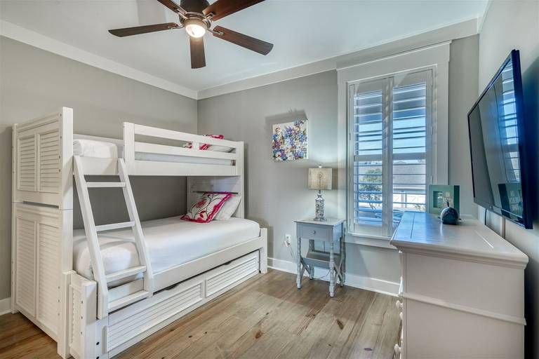 Residence image 4