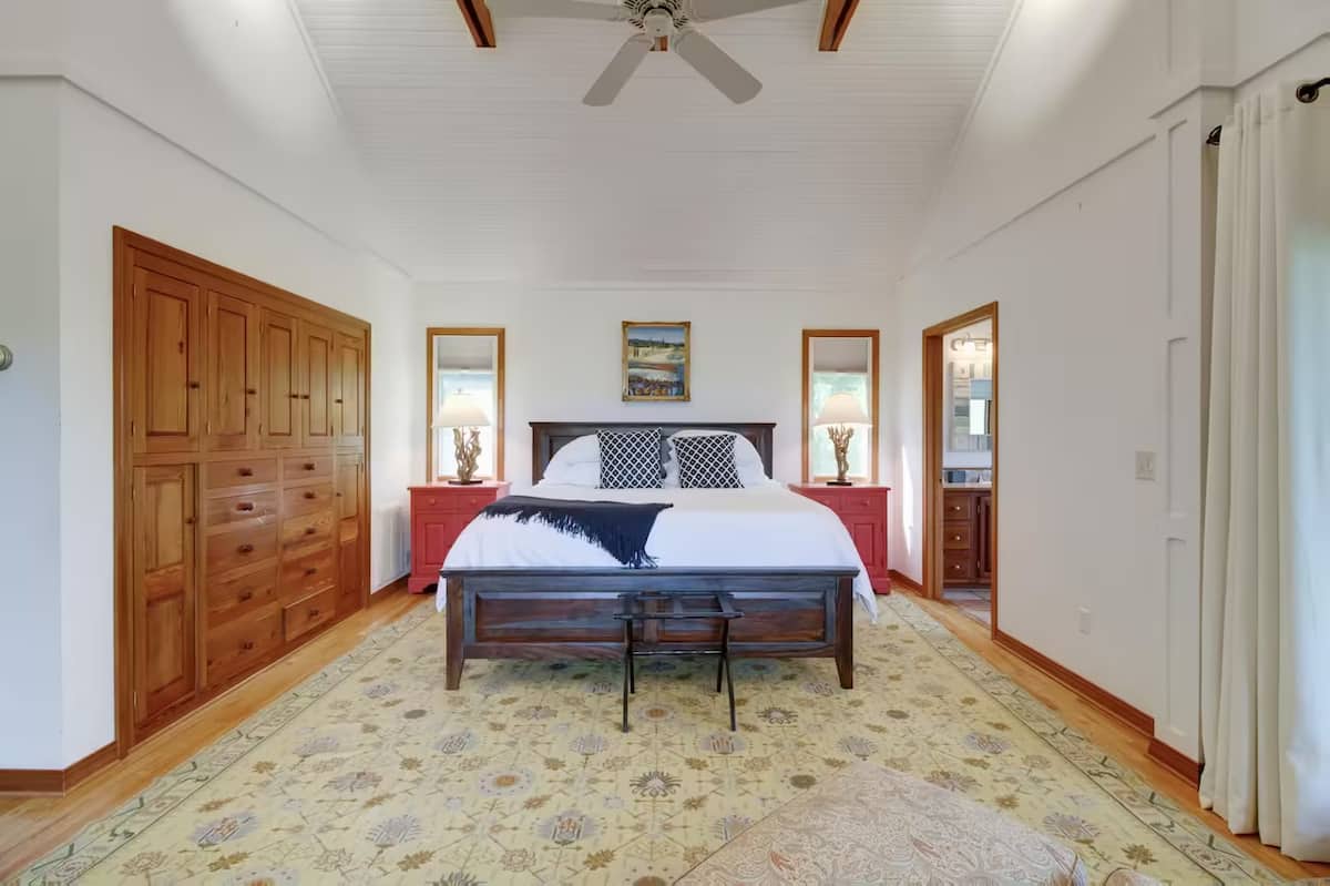 Rest and exhale in the king bed. The primary suite is located on the opposite side of the home from the other 2 bedrooms, providing greater privacy.