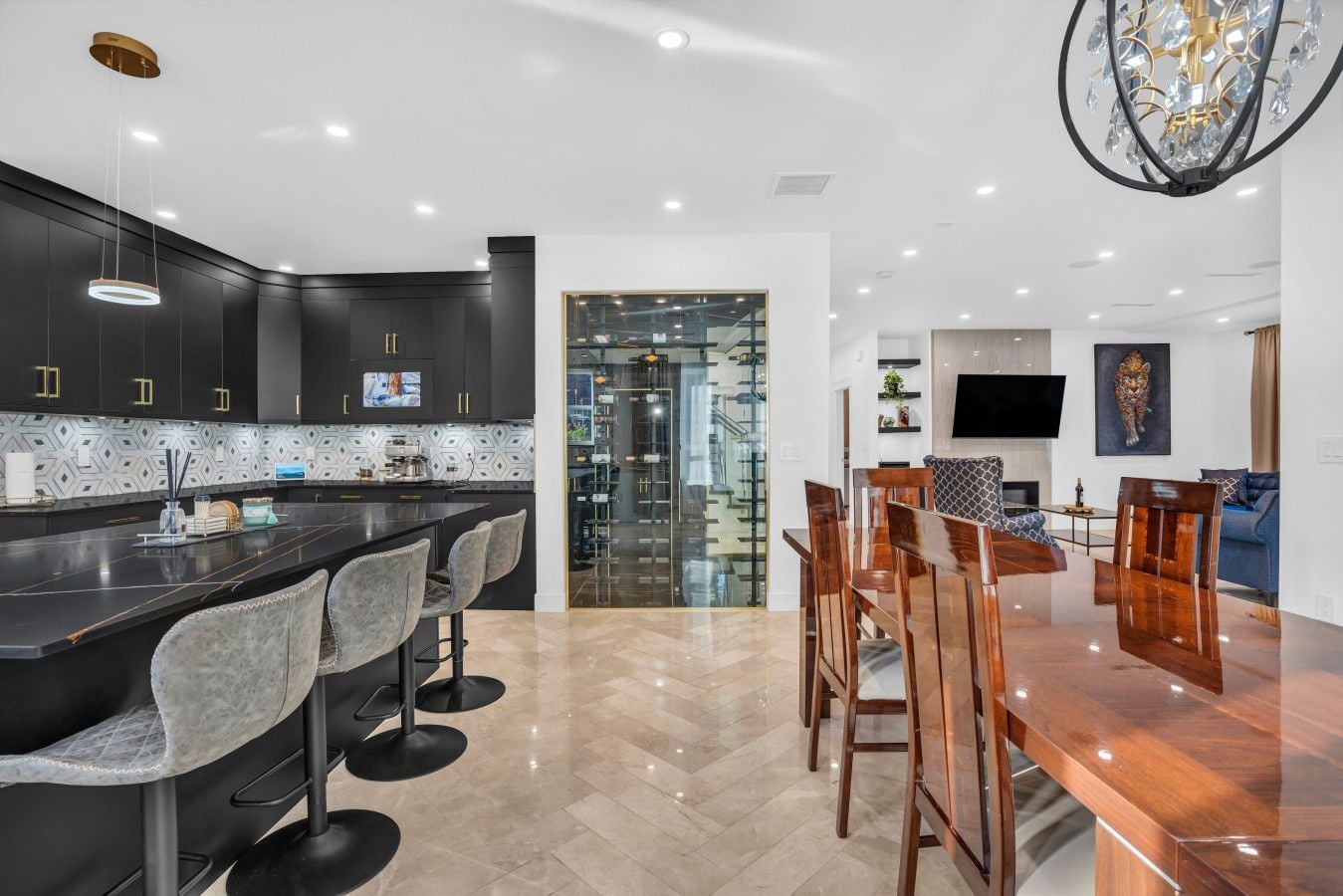 Residence image 6