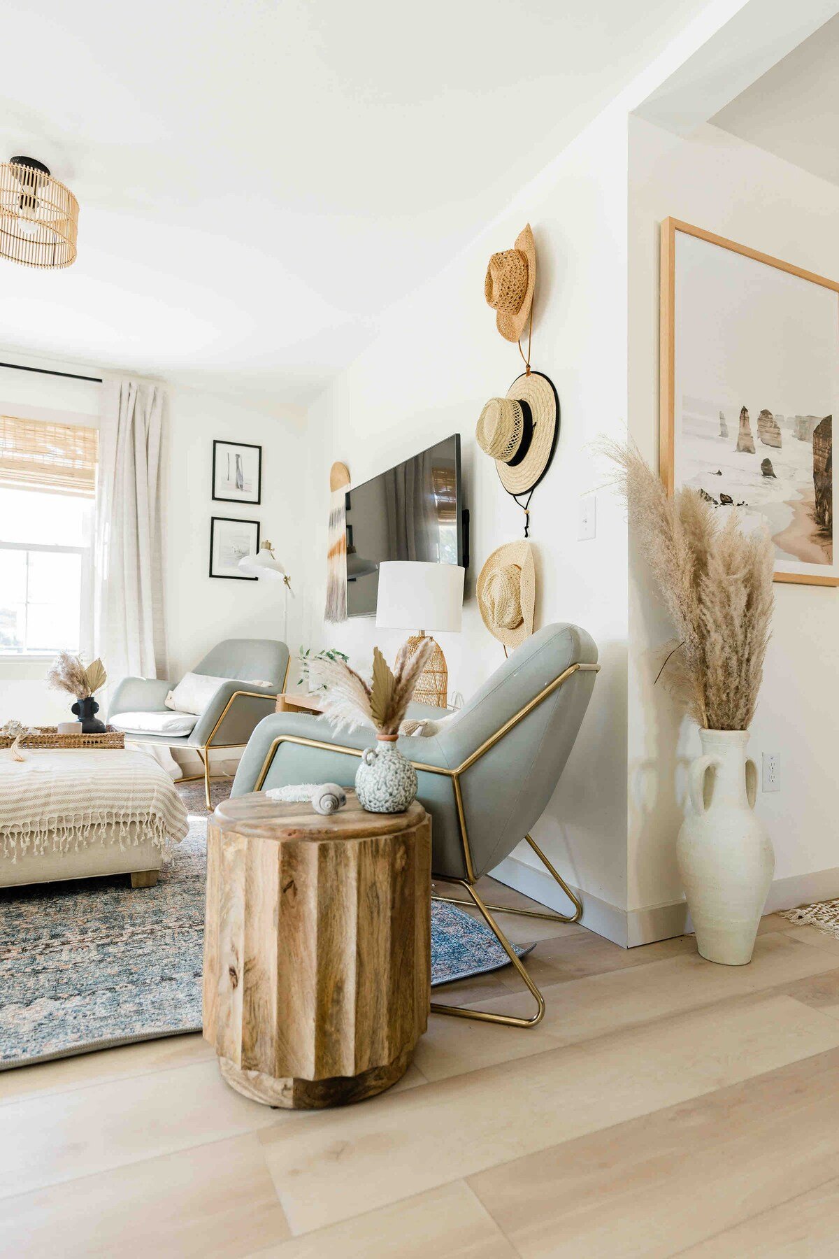 living room accent chairs  
