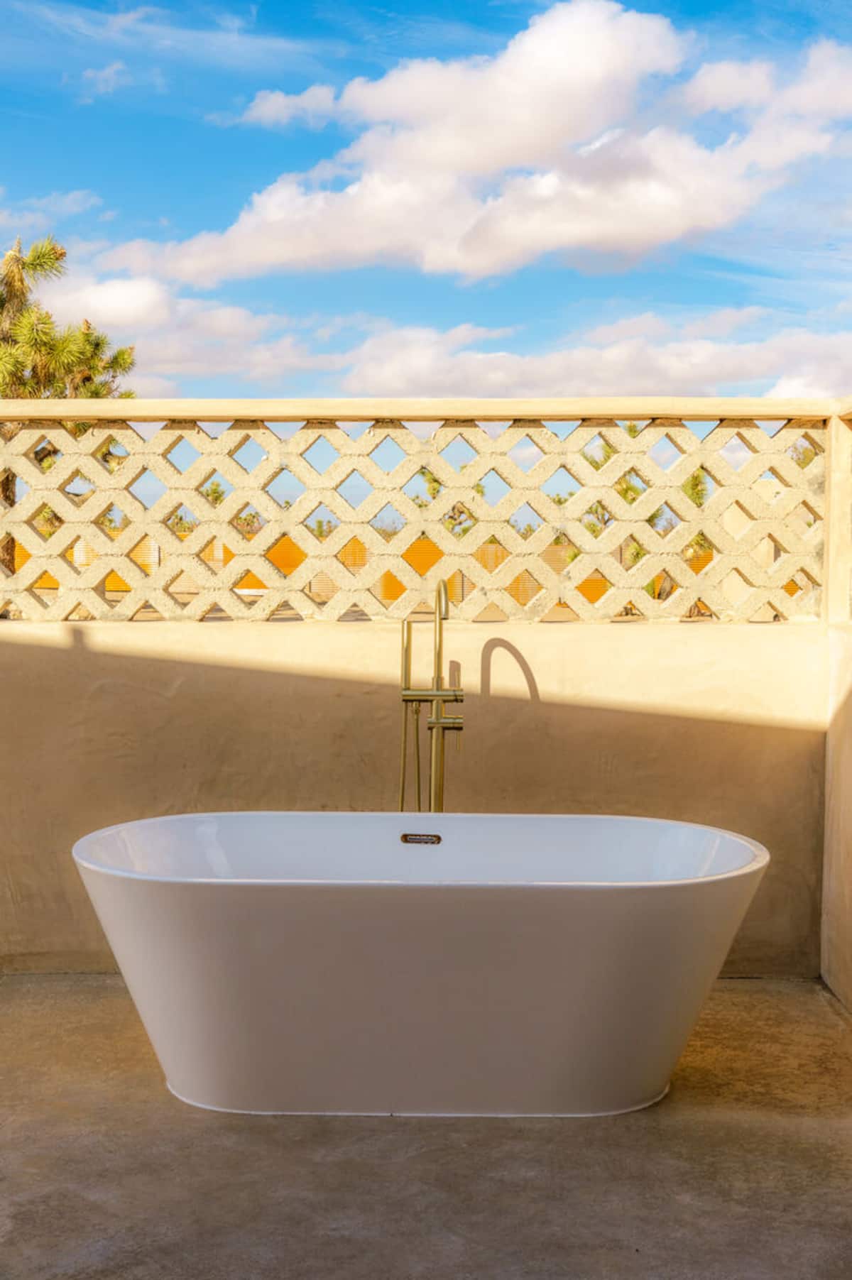 Outdoor bath.
