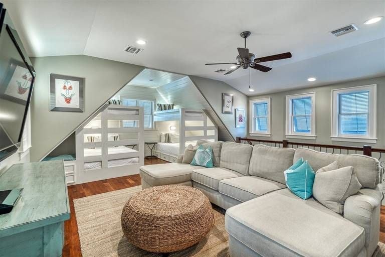 Residence image 4