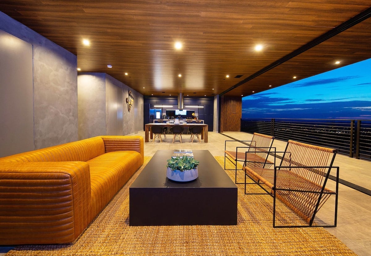 Residence image 3
