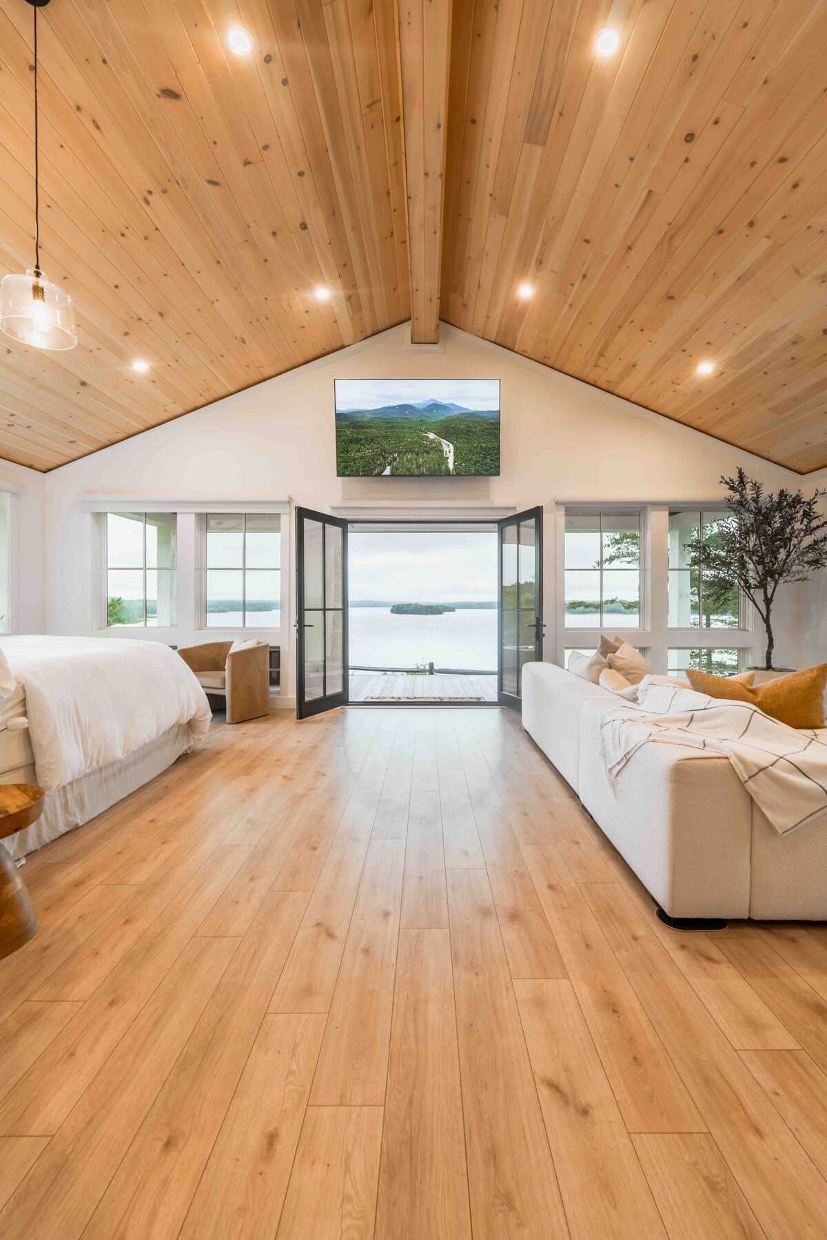 Open-floor layout, lake view from the kitchen