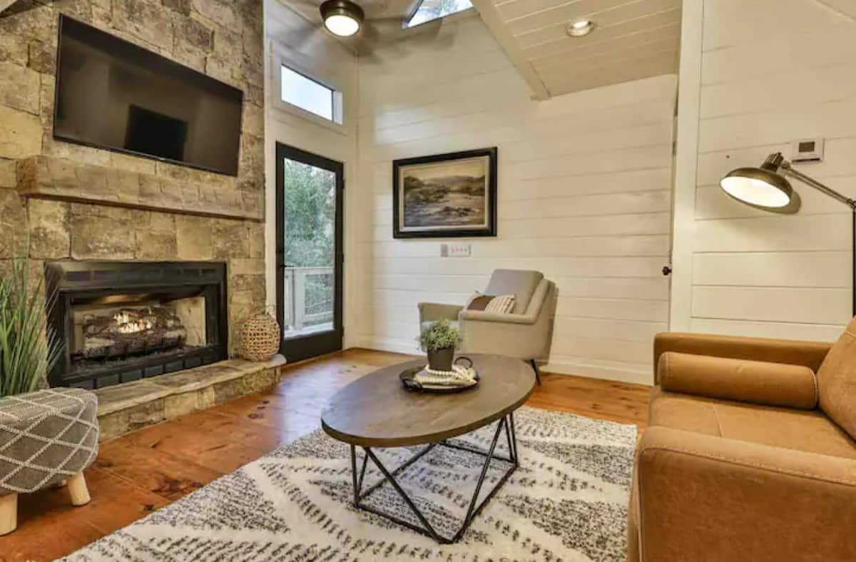 Residence image 4