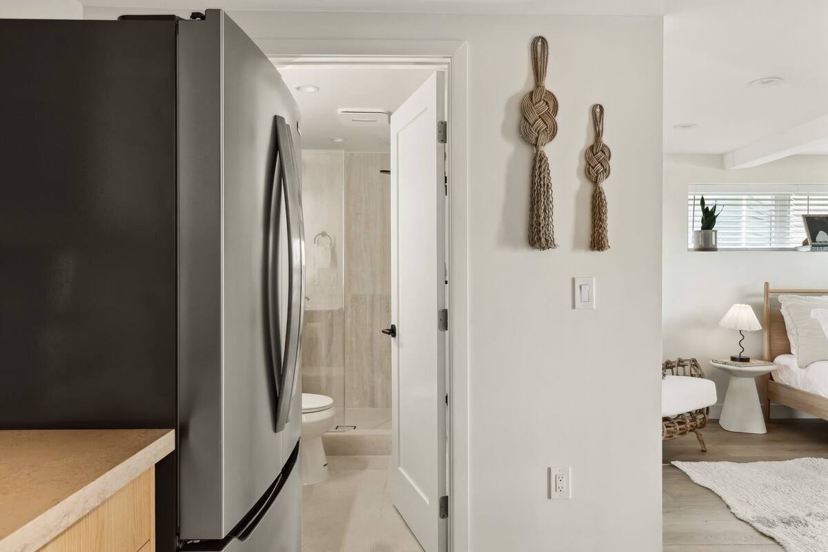 Fridge.