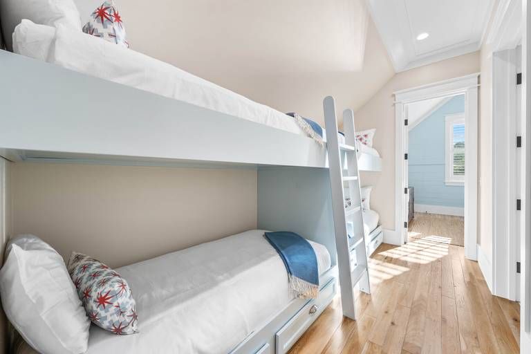 Residence image 6