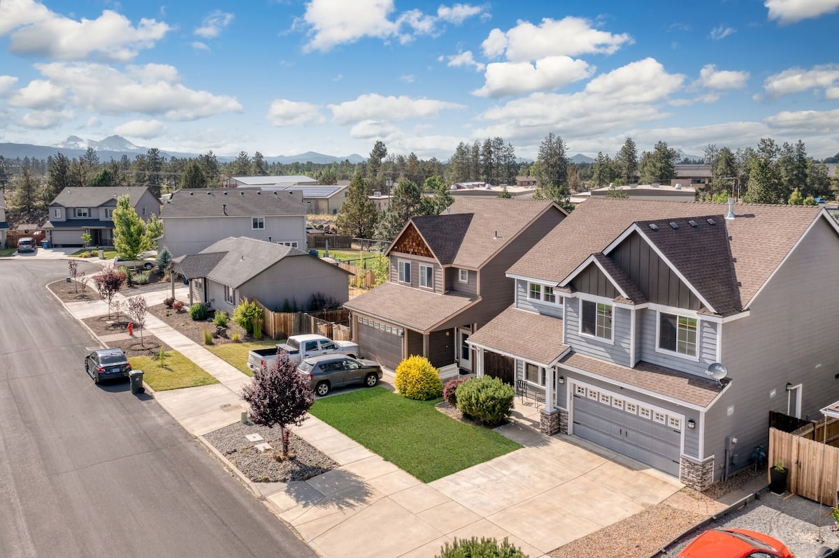 Explore Bend’s Beauty from a Luxe Home Base in Bend, OR