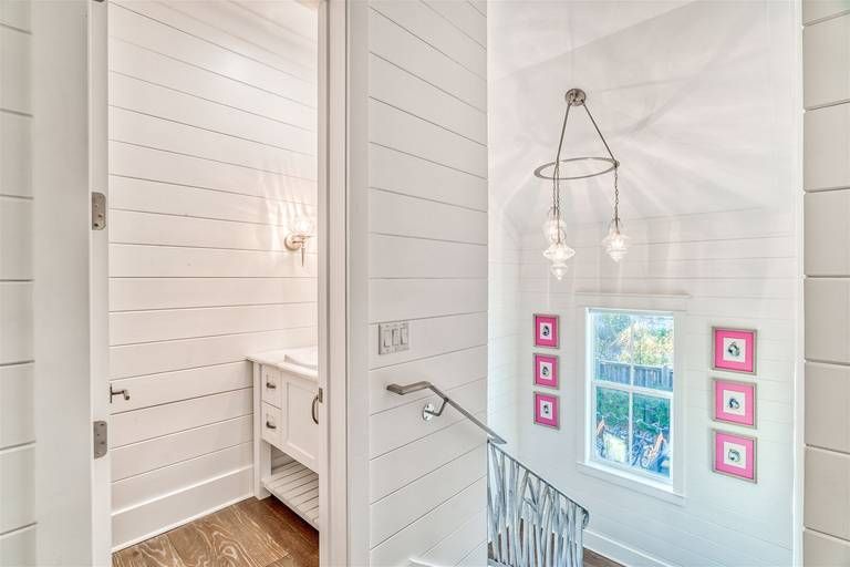 Residence image 2