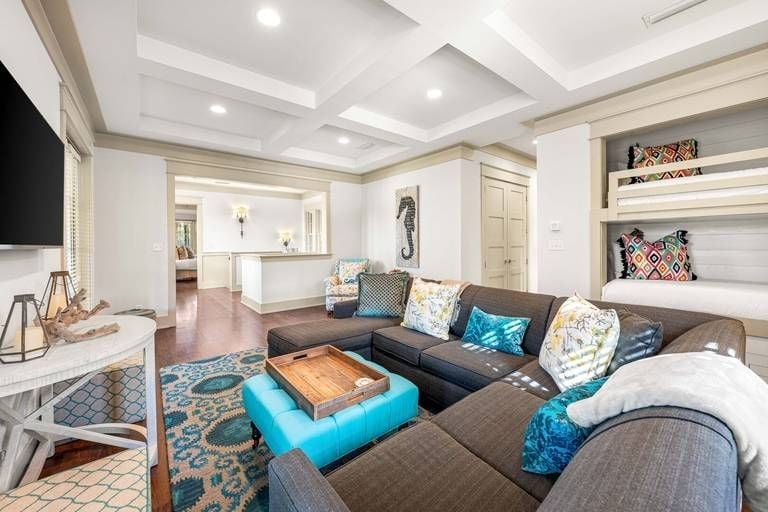 Residence image 3