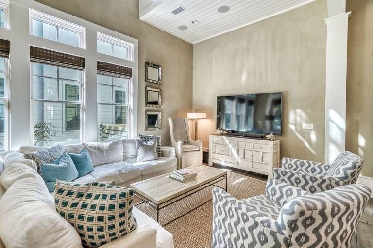 Residence image 3