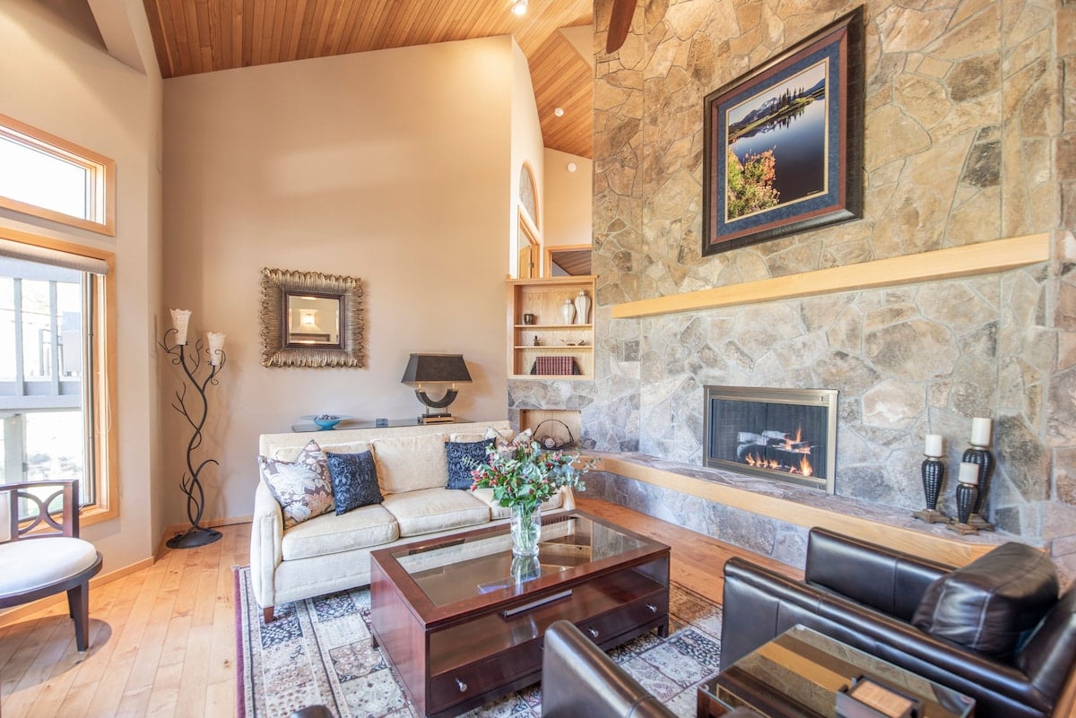 Living room.