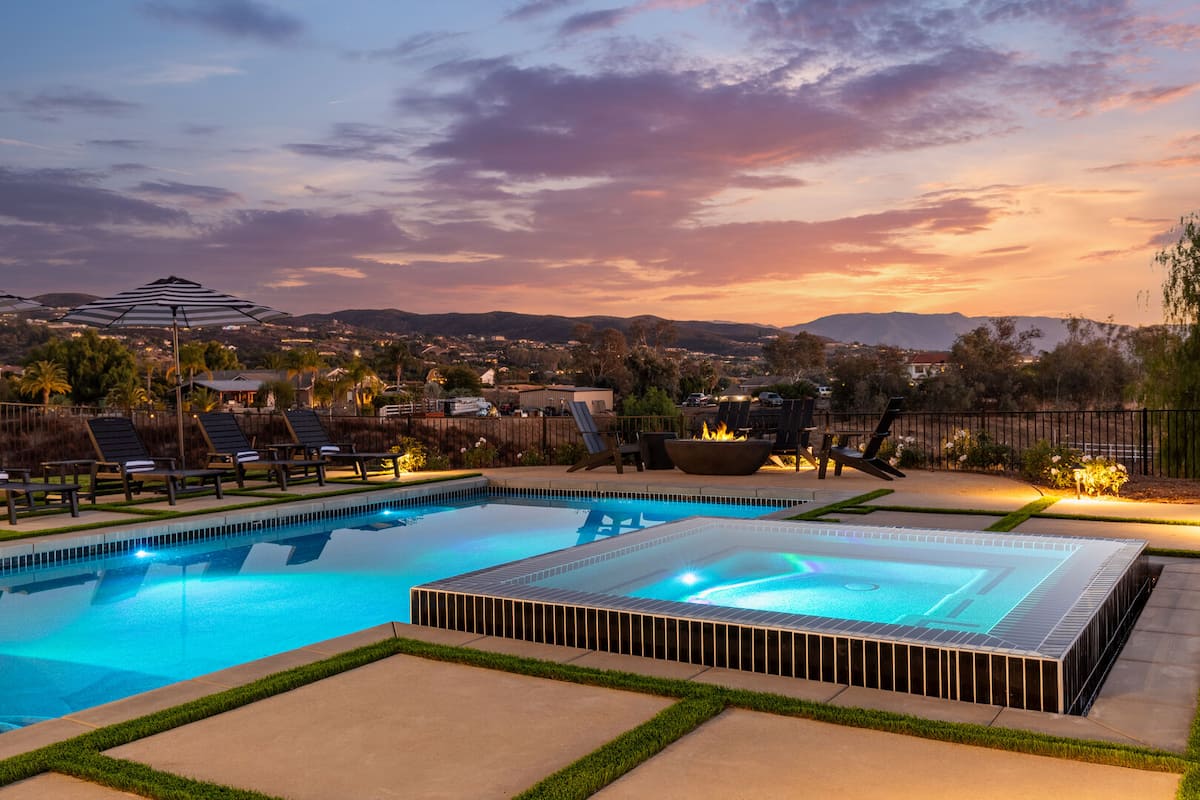 Jacuzzi with a view - doesn't get much better than this