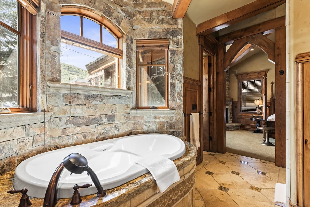 Abode at Angus House | Ski Retreat at PCMR Base image 17