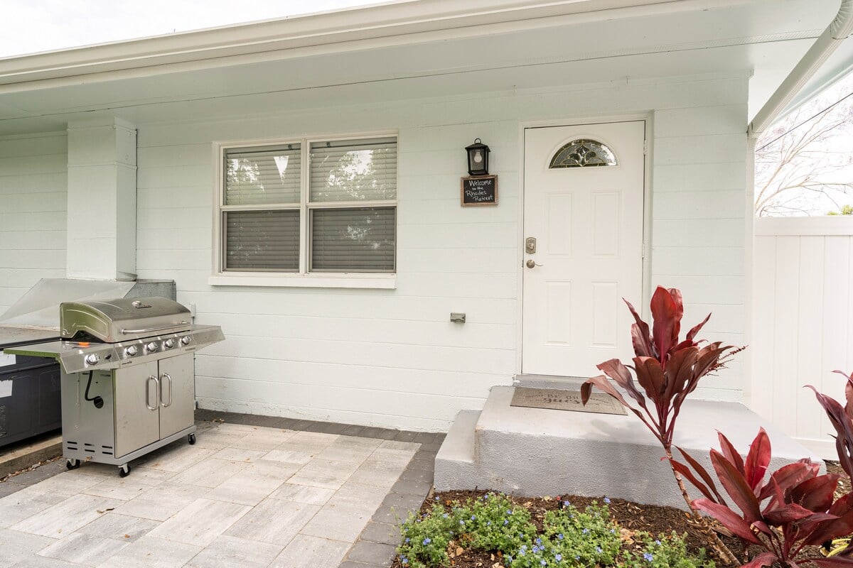 Back patio propane grill