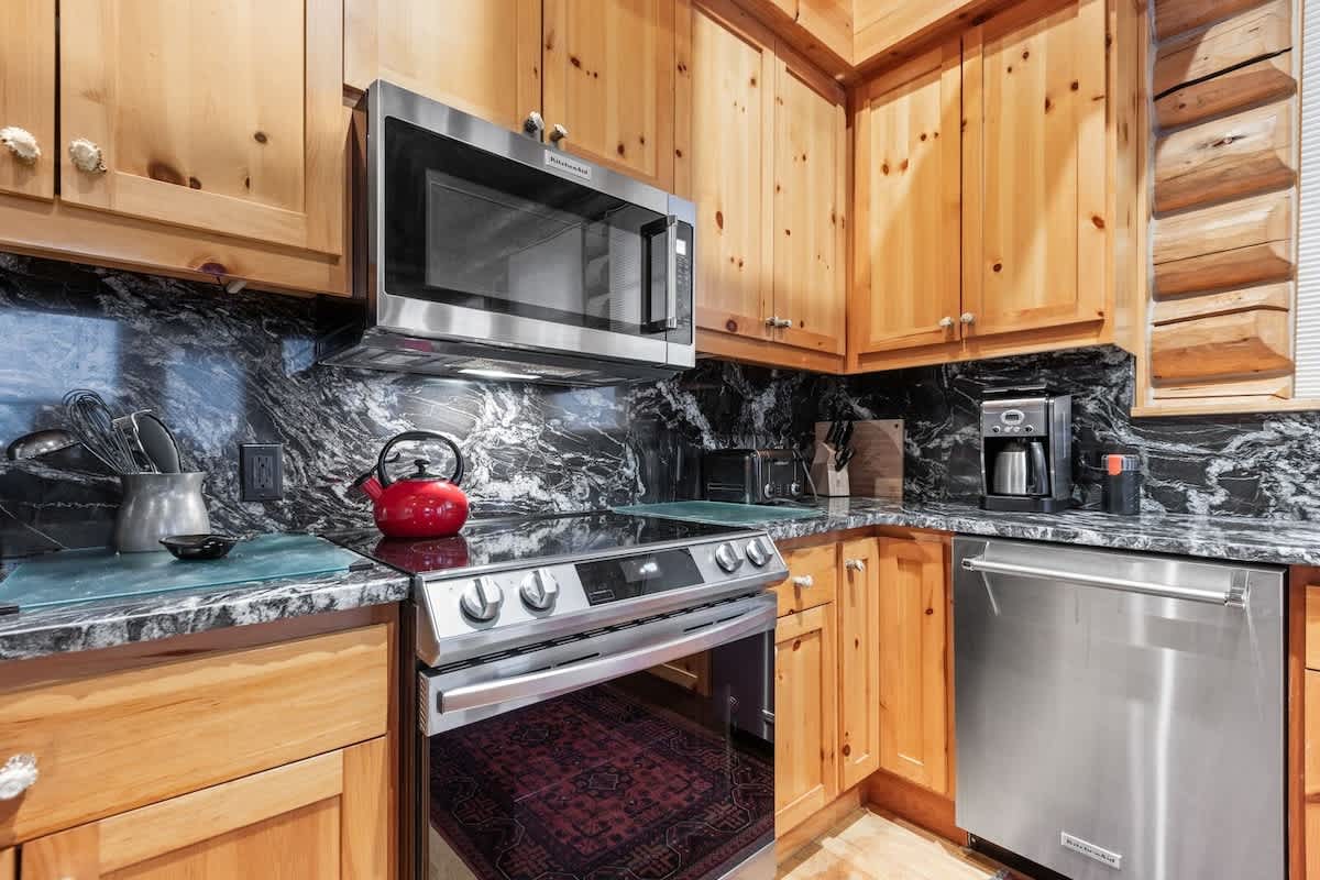 Residence image 3