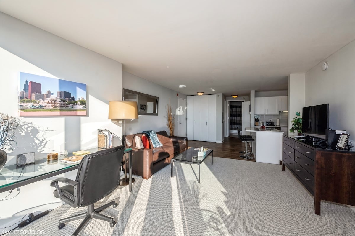 Residence image 3