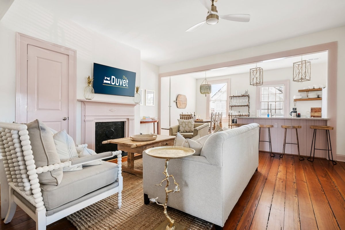Southern Ease, Contemporary Flair | The Charlesto image 9