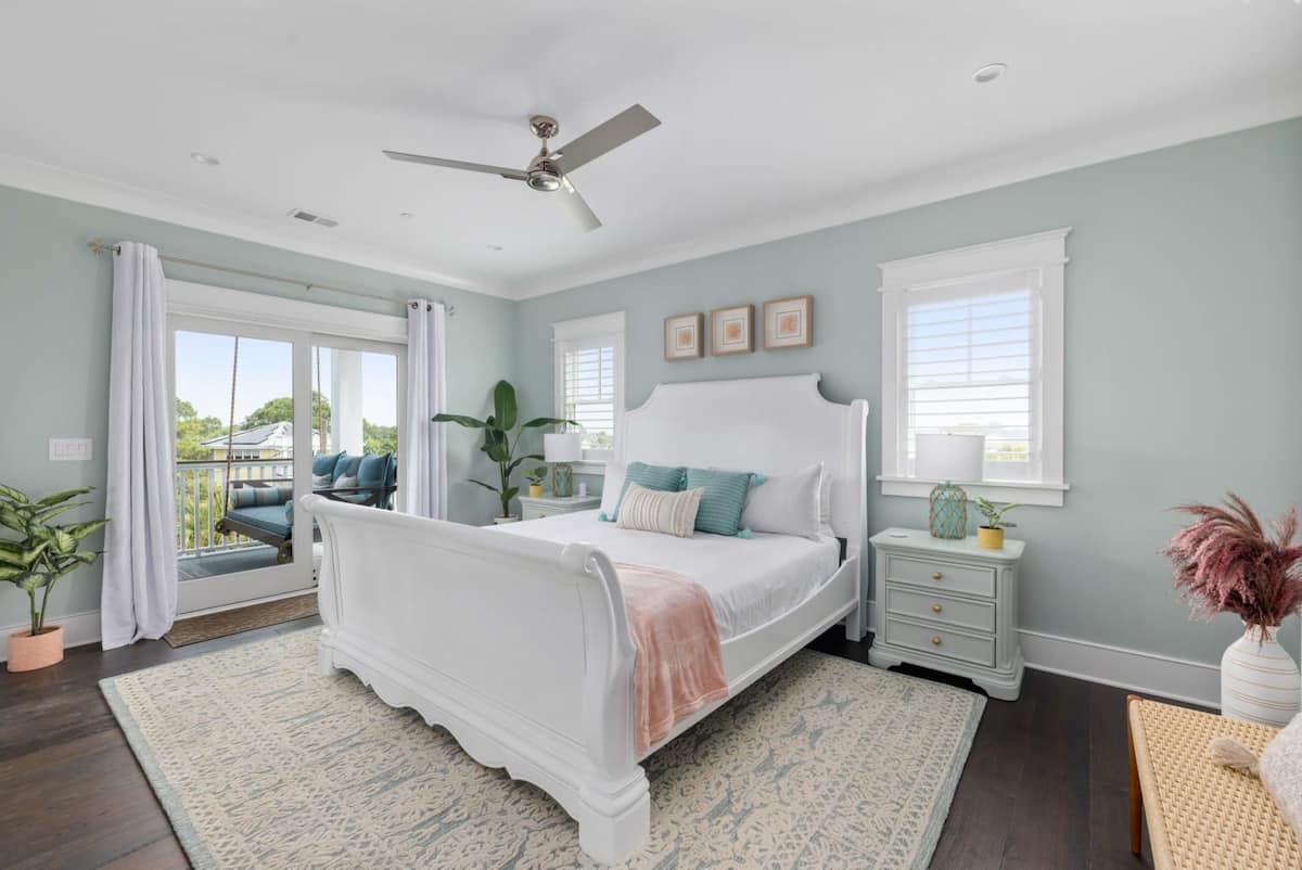 Bedroom 4 with King Bed and porch with bed swing
