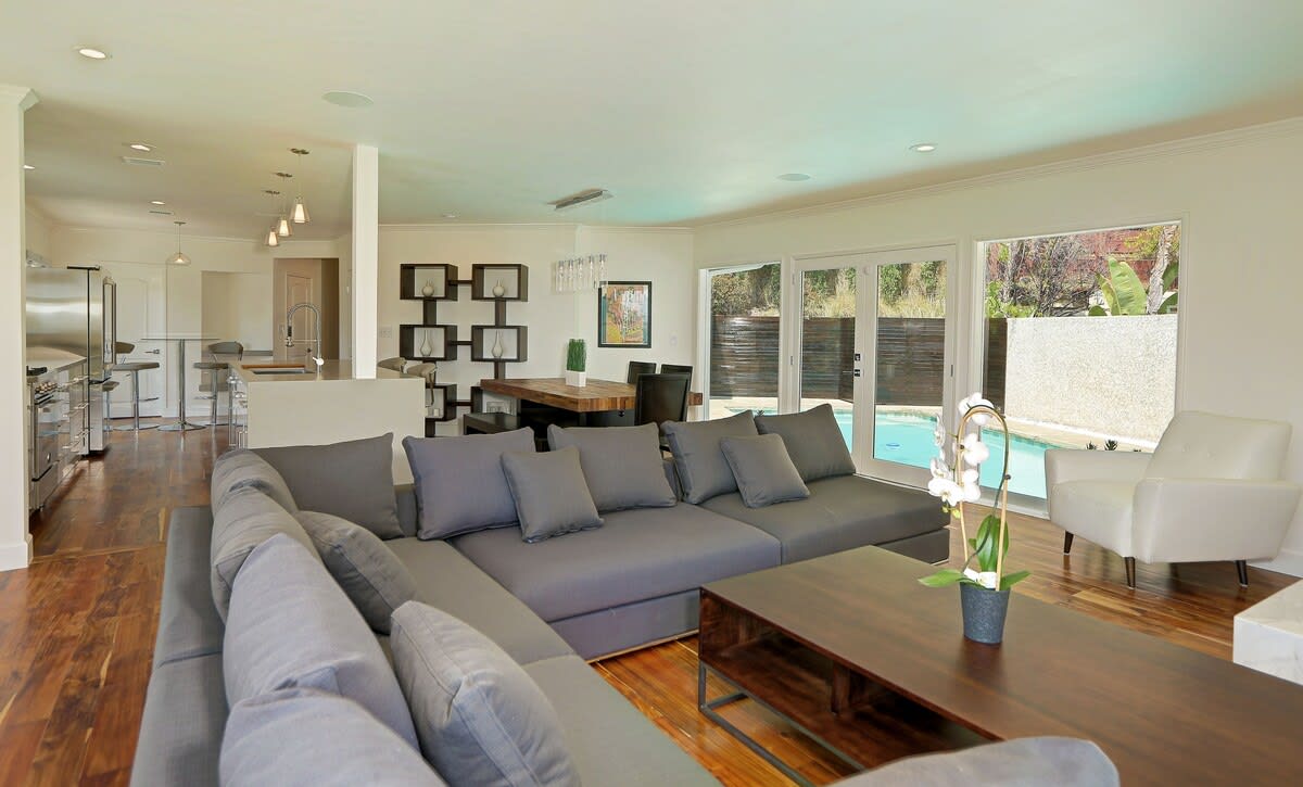 Residence image 2